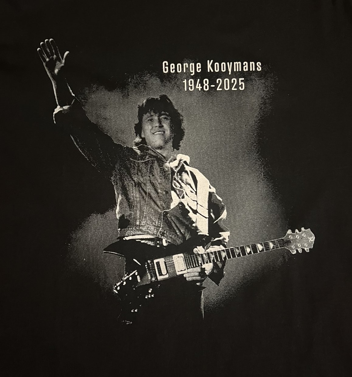 George Kooymans 1948-2025 (uniek t-shirt) - Afbeelding 2